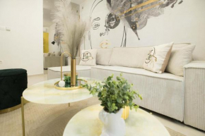 Modern Getaway in City Centre
